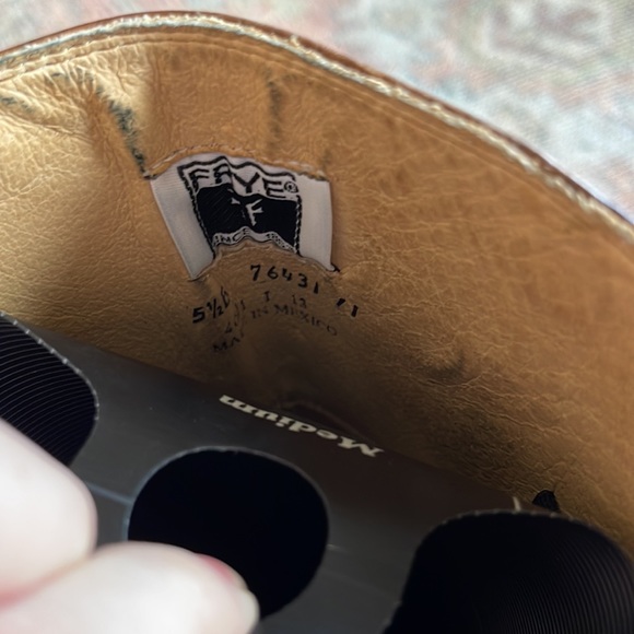 Frye Melissa Button Back Zip - Picture 8 of 8